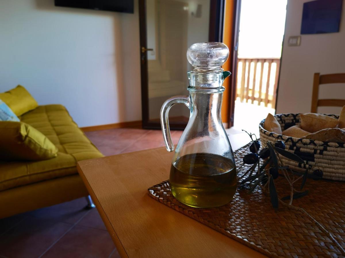 La Corte Degli Ulivi - Albergo Rurale Трезнурагес Экстерьер фото