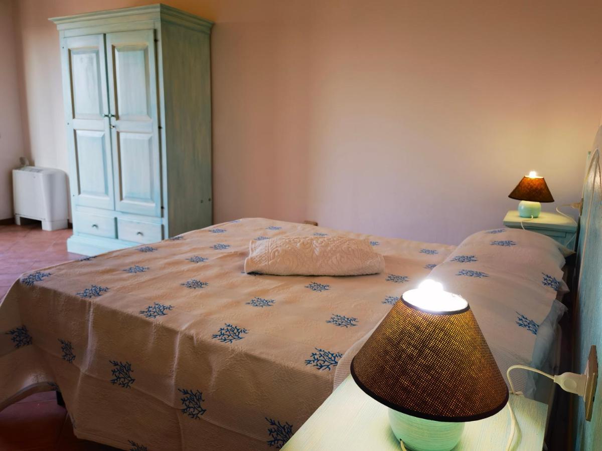 La Corte Degli Ulivi - Albergo Rurale Трезнурагес Экстерьер фото