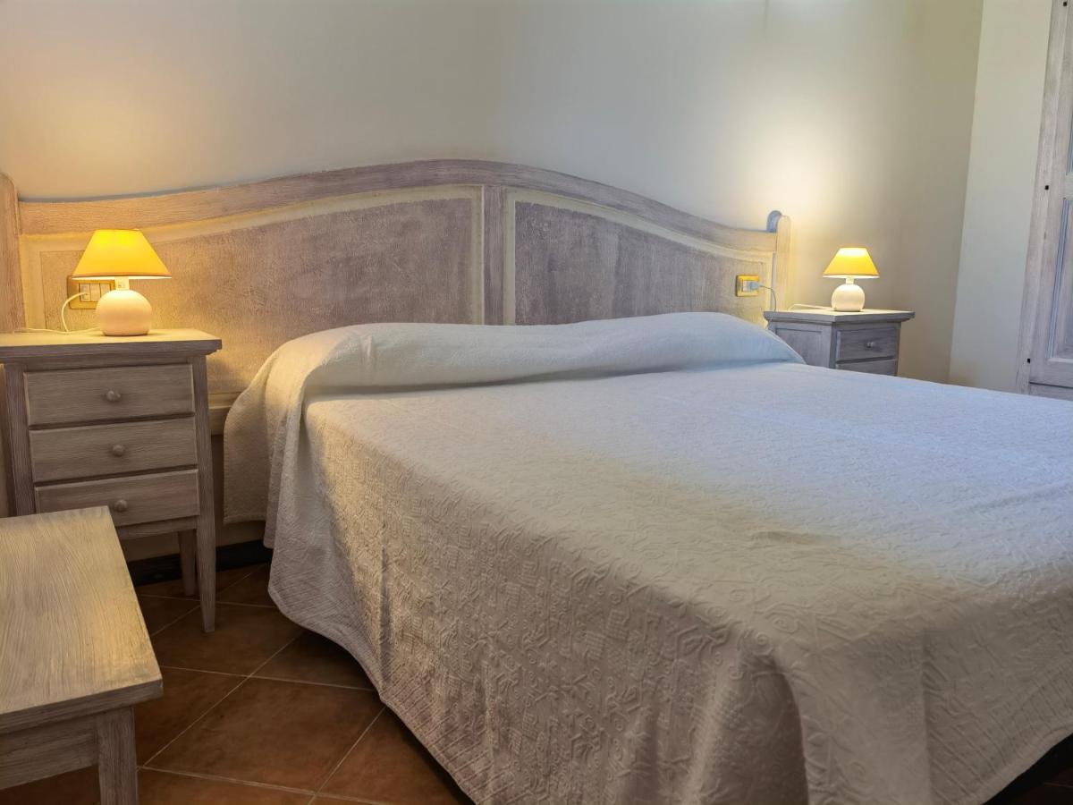 La Corte Degli Ulivi - Albergo Rurale Трезнурагес Экстерьер фото